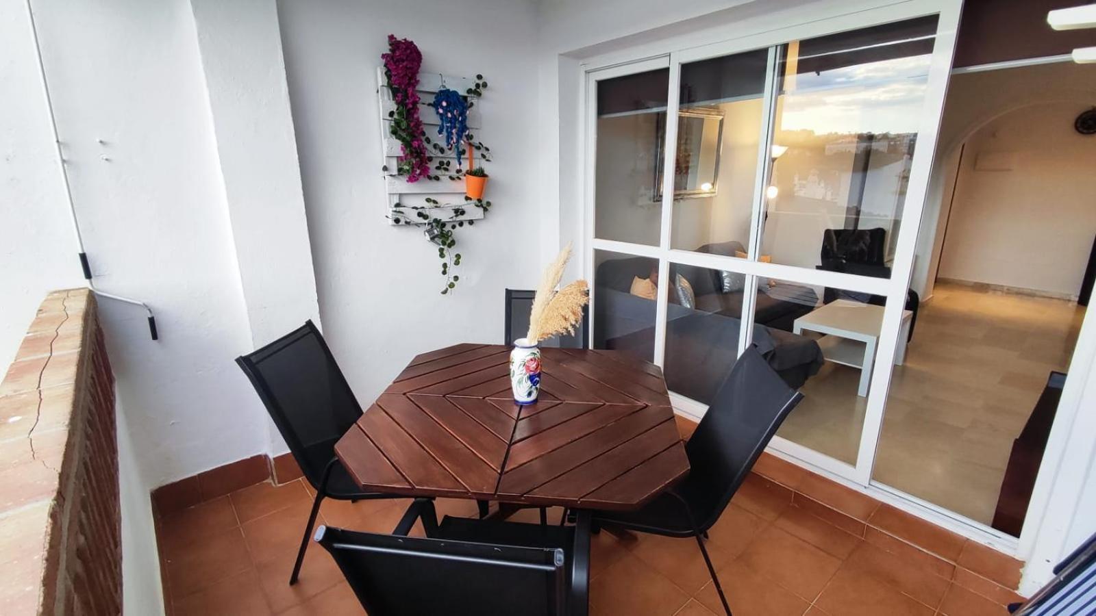 2bdr Sunny With Pool And Private Parking In Apartamento *